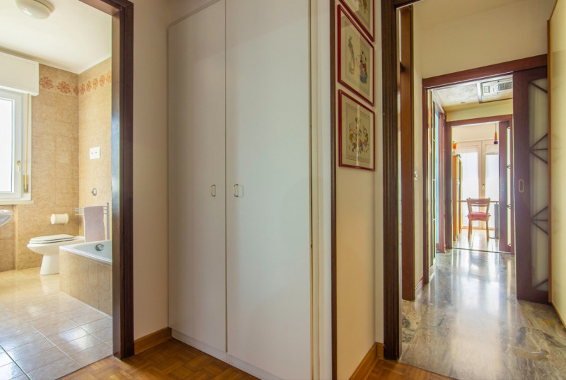 Scopri il tuo nuovo rifugio nel cuore di Padova, nella rinomata zona della Stanga. Ti proponiamo ...