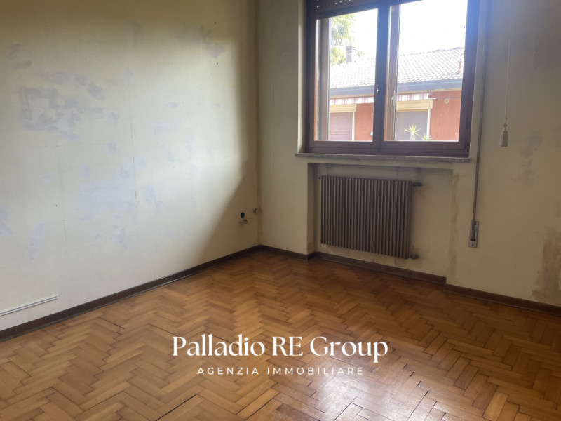 In zona residenziale, tranquilla e ben servita nel quartiere di Laghetto, Vicenza, vi proponiamo ...