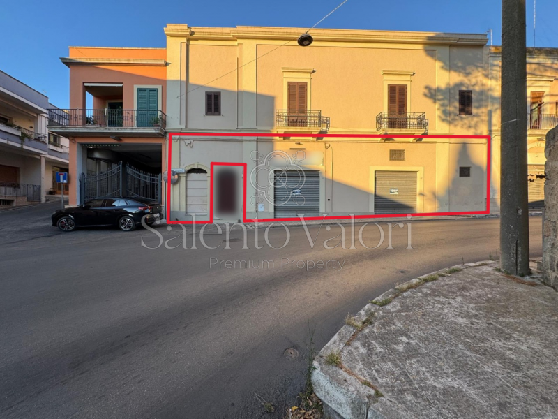 Magazzino a Parabita (LE)