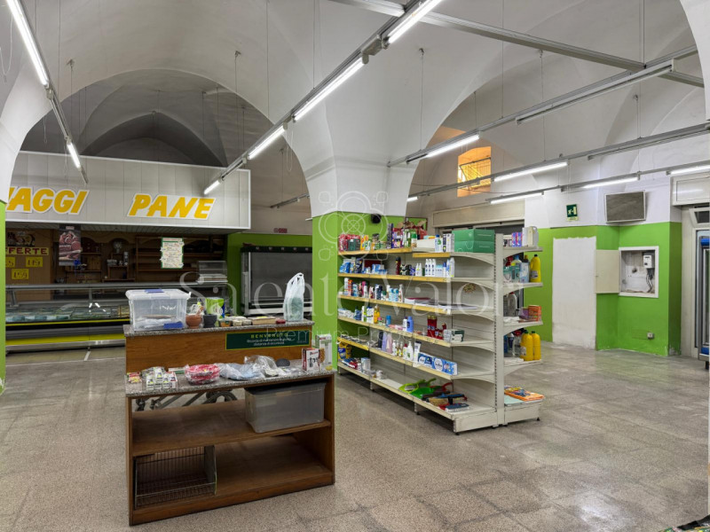 Magazzino a Parabita
