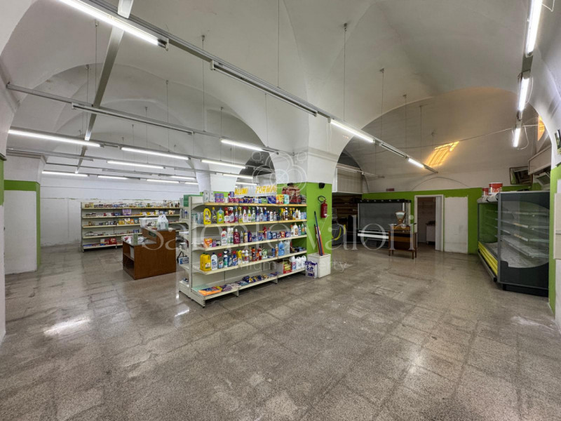 Magazzino a Parabita