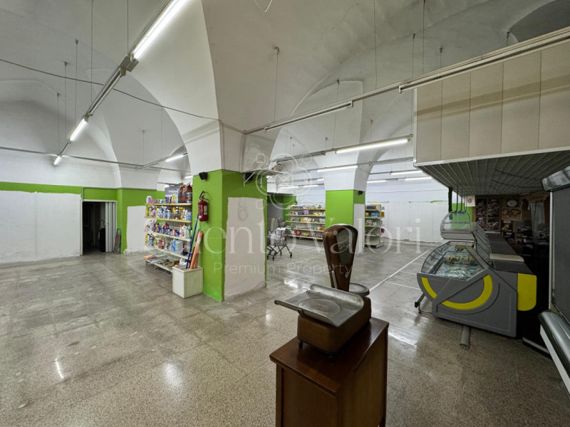Magazzino a Parabita