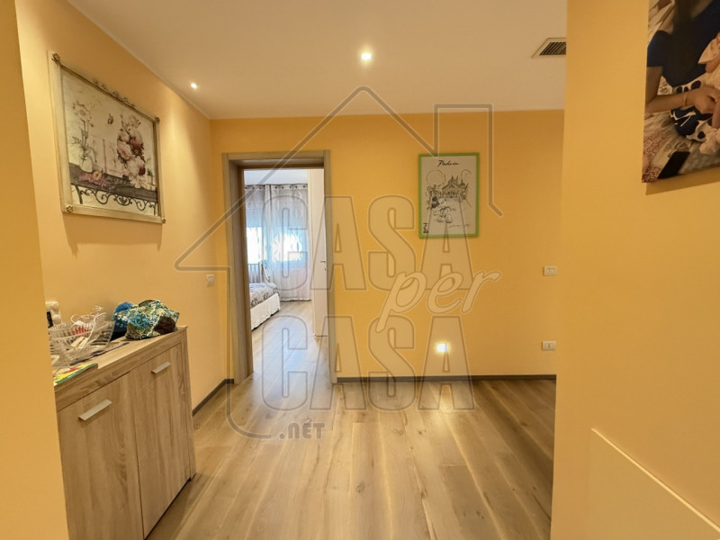 Rif. B025 - Nel cuore di Montegrotto Terme, proponiamo in vendita una splendida porzione di bifam...