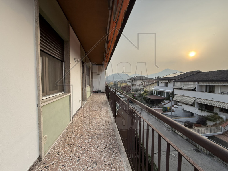 Rif. B025 - Nel cuore di Montegrotto Terme, proponiamo in vendita una splendida porzione di bifam...