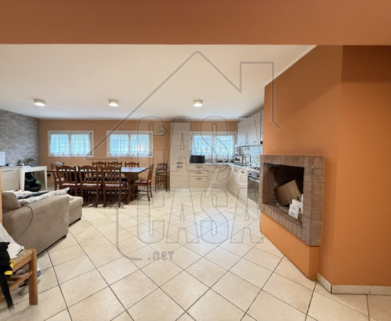 Rif. B025 - Nel cuore di Montegrotto Terme, proponiamo in vendita una splendida porzione di bifam...