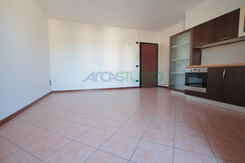 Bressanvido: spazioso mini appartamento posto in zona residenziale tranquilla, in centro paese!
P...