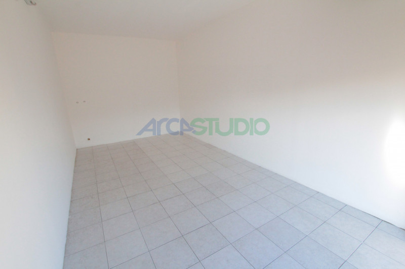 Bressanvido: spazioso mini appartamento posto in zona residenziale tranquilla, in centro paese!
P...