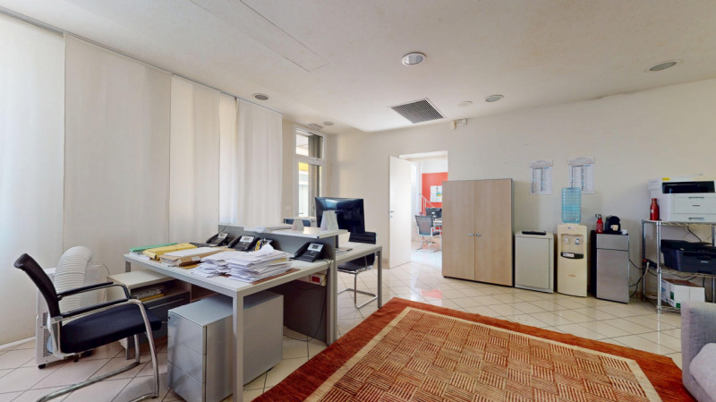 VICENZA OVEST

Posizionato nel cuore di San Felice, una delle zone più vivaci e strategiche di Vi...