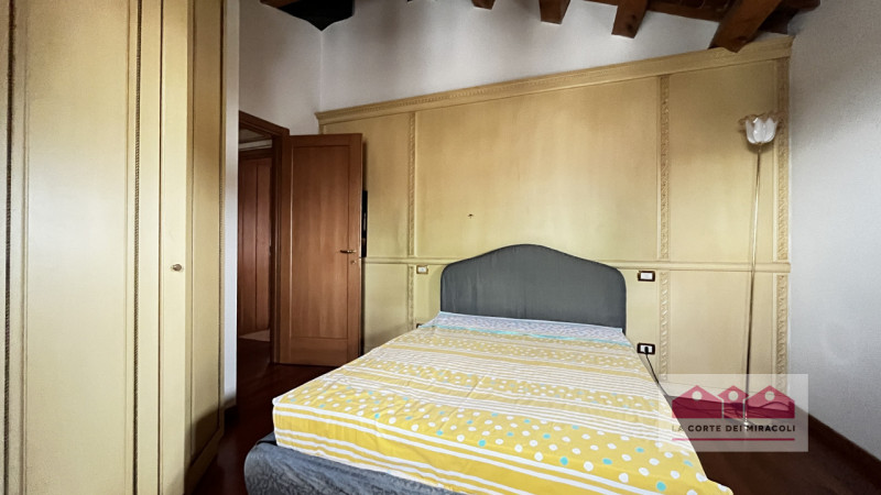 SOLO CONTRATTI TRANSITORI DA 6 A 12 MESI - CENTRO STORICO: APPARTAMENTO CON VISTA SPETTACOLARE SU...