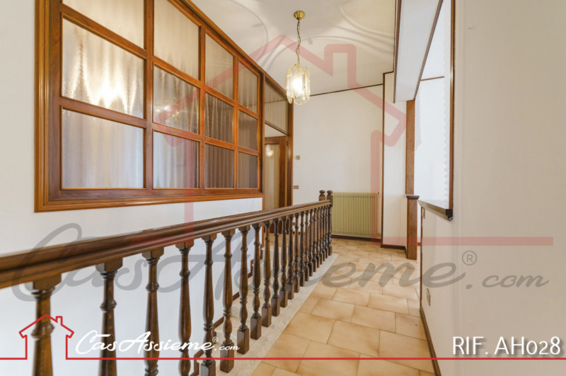 Rif. AH028
OPEN HOUSE SABATO 06/12 - ULTIME DISPONIBILITA'!!
In una zona tranquilla e immersa nel...