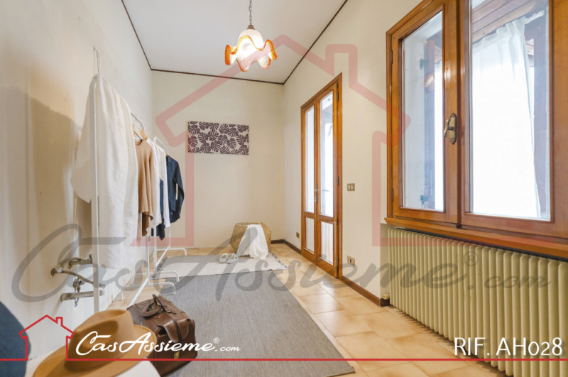 Rif. AH028
OPEN HOUSE SABATO 06/12 - ULTIME DISPONIBILITA'!!
In una zona tranquilla e immersa nel...