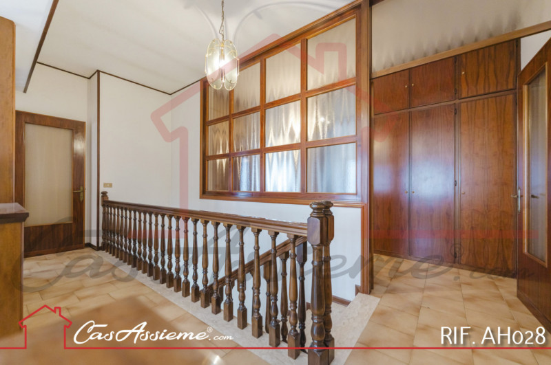 Rif. AH028
OPEN HOUSE SABATO 06/12 - ULTIME DISPONIBILITA'!!
In una zona tranquilla e immersa nel...