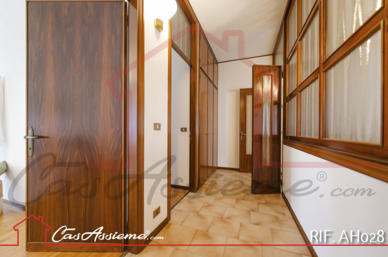 Rif. AH028
OPEN HOUSE SABATO 06/12 - ULTIME DISPONIBILITA'!!
In una zona tranquilla e immersa nel...