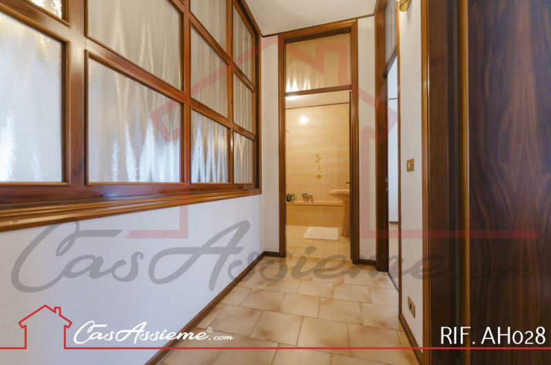 Rif. AH028
OPEN HOUSE SABATO 06/12 - ULTIME DISPONIBILITA'!!
In una zona tranquilla e immersa nel...