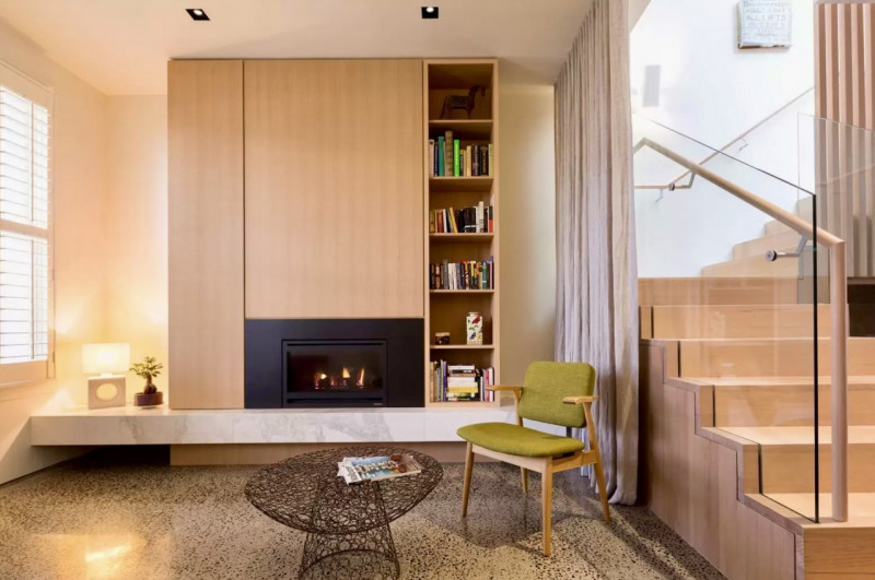 Inserita in un quartiere residenziale di recente costruzione, proponiamo alla vendita una villett...