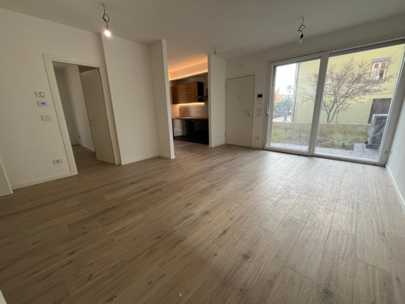 ALBIGNASEGO - FERRI: Classe A4 - Epgl,nren 3,03 Kwh/mq anno.
In piccola palazzina di sole 5 unità...