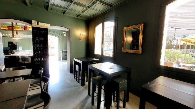 STAI CERCANDO UN BAR GIA’ AVVIATO IN UNA POSIZIONE STREPITOSA?!

Ho qui quello che ti serve!
Ci t...