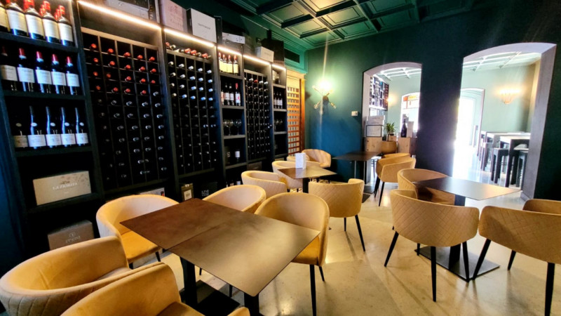 QUESTO RISTORANTE CON BAR E’ CIO’ DI CUI HAI BISOGNO PER DAR VOCE ALLA TUA IMPRENDITORIALITA’!

C...