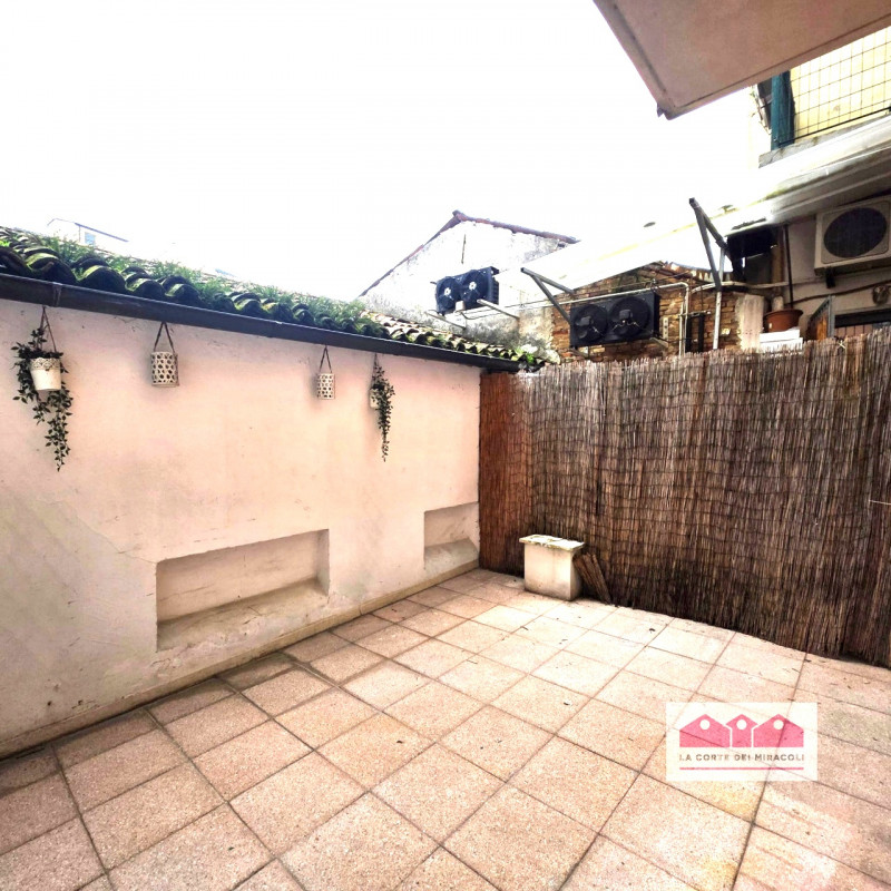 CONTRATTO 3+2 CON RESIDENZA: A VICENZA, FRONTE PORTA SANTA CROCE, IN PALAZZINA DI SOLE 6 UNITÀ, P...