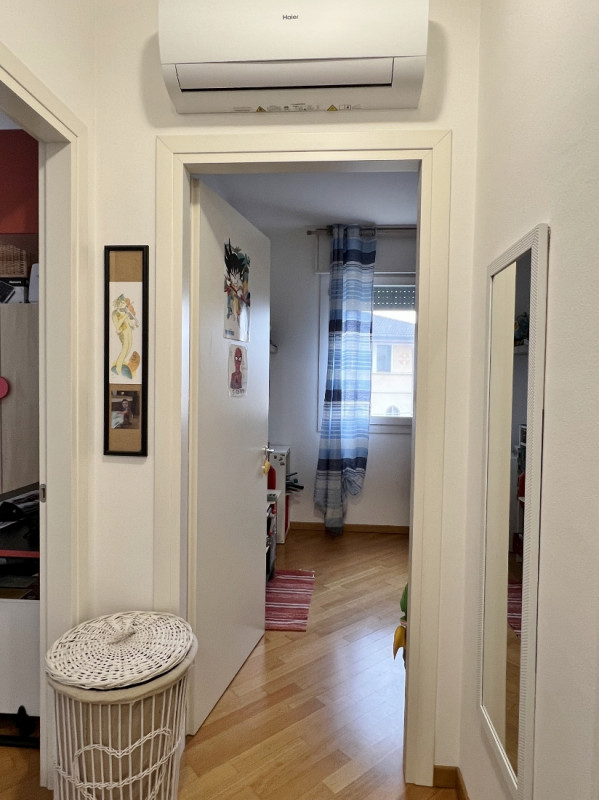 APPARTAMENTO TRICAMERE CON TRE TERRAZZE E GARAGE DOPPIO IN VENDITA A VICENZA OVEST - ZONA FERROVI...