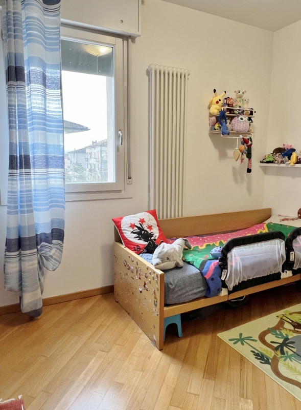 APPARTAMENTO TRICAMERE CON TRE TERRAZZE E GARAGE DOPPIO IN VENDITA A VICENZA OVEST - ZONA FERROVI...