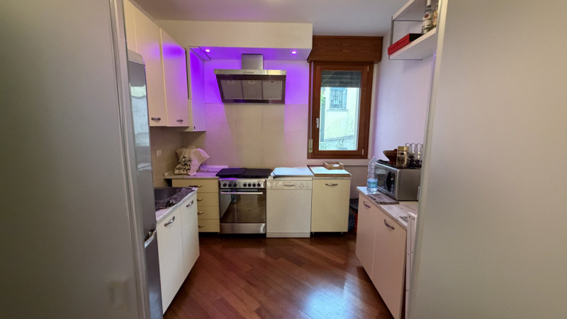 Proponiamo in vendita un esclusivo appartamento bilocale di circa 60 mq nella prestigiosa zona St...