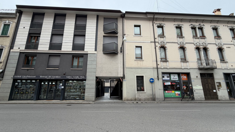 Proponiamo in vendita un esclusivo appartamento bilocale di circa 60 mq nella prestigiosa zona St...