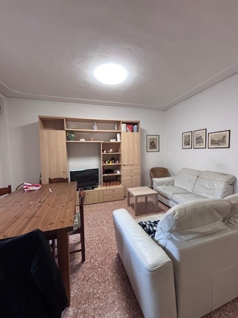 Forcellini: centralissimo appartamento in una palazzina ottimamente tenuta nel cuore del quartier...