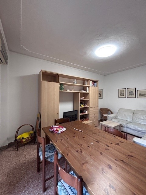 Forcellini: centralissimo appartamento in una palazzina ottimamente tenuta nel cuore del quartier...