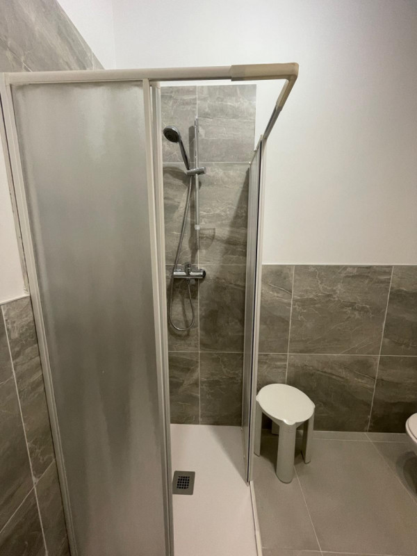 ZONA FERROVIERI– BILOCALE PIANO TERRA 

Moderno bilocale situato nel cuore della zona Ferrovieri,...