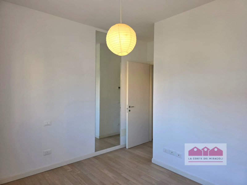 RETTORGOLE: PIANO TERRA IN TRIFAMILIARE, SOGGIORNO, PORTICO, CUCINA ABITABILE, TRE CAMERE, DUE BA...