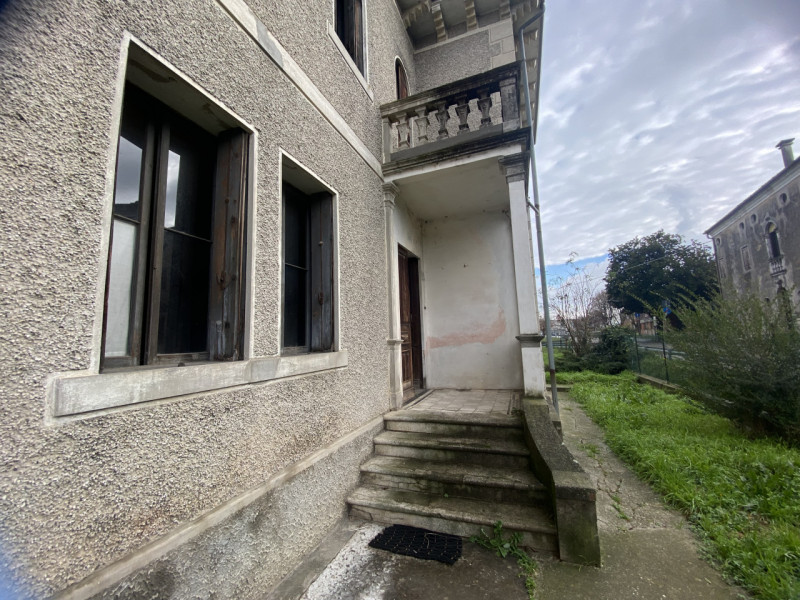 Residenza d'Epoca Esclusiva a Grumolo delle Abbadesse (VICENZA)

Un'opportunità rara per dare vit...