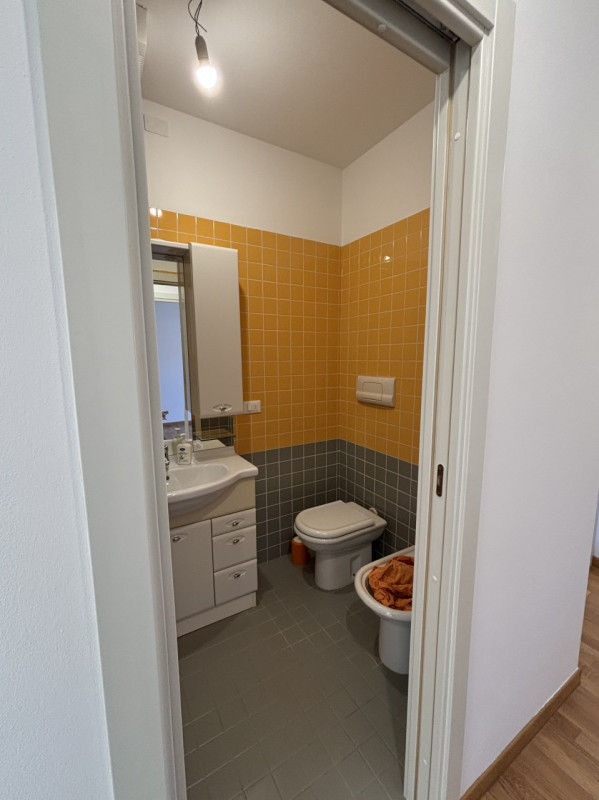 A CONSELVE APPARTAMENTO IN LOCAZIONE !!!, COMODISSIMO, AL PIANO SECONDO CON ASCENSORE !!! 

Sono ...