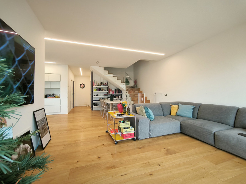 A Silea, in posizione privilegiata a pochi passi dalla suggestiva Restera e comodissima a tutti i...