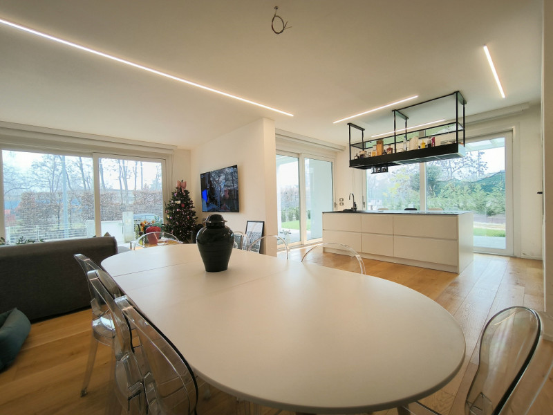 A Silea, in posizione privilegiata a pochi passi dalla suggestiva Restera e comodissima a tutti i...