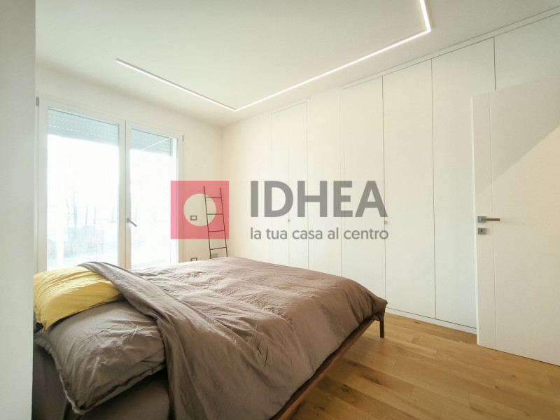 A Silea, in posizione privilegiata a pochi passi dalla suggestiva Restera e comodissima a tutti i...