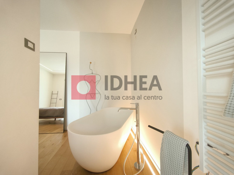 A Silea, in posizione privilegiata a pochi passi dalla suggestiva Restera e comodissima a tutti i...