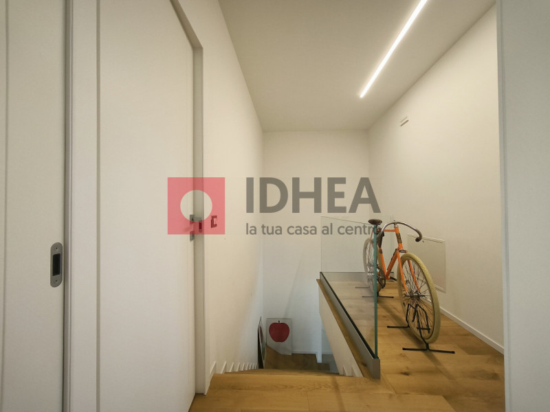 A Silea, in posizione privilegiata a pochi passi dalla suggestiva Restera e comodissima a tutti i...