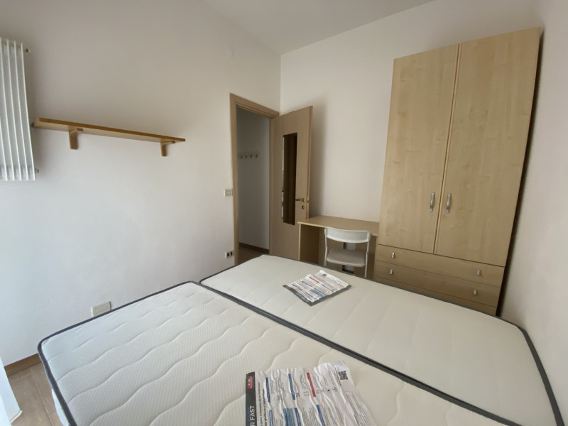 Laterale via Belzoni a due passi dagli istituti universitari e comodo all'ospedale mini appartame...