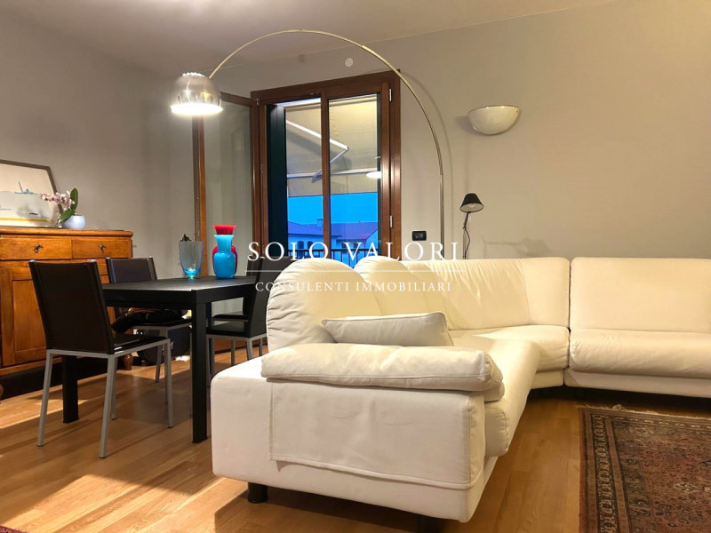 Rif. A905 (per info 392 6956333 Nada - 338 9387816 Matteo)

Duplex situato in frazione di Vedelag...