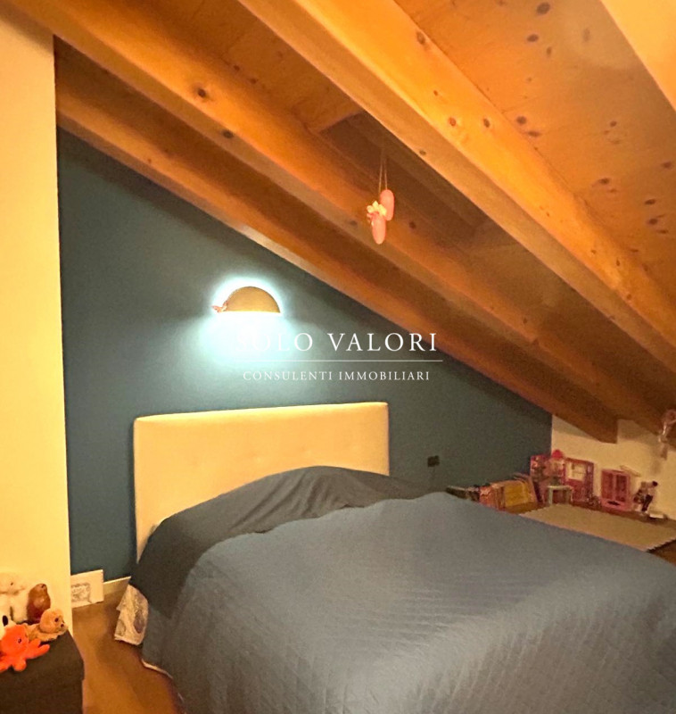 Rif. A905 (per info 392 6956333 Nada - 338 9387816 Matteo)

Duplex situato in frazione di Vedelag...