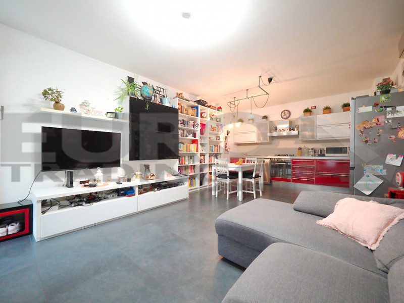 In una delle aree più piacevoli e curate di Zero Branco, proponiamo raffinato appartamento al pia...