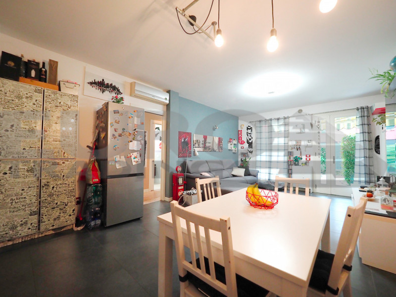 In una delle aree più piacevoli e curate di Zero Branco, proponiamo raffinato appartamento al pia...