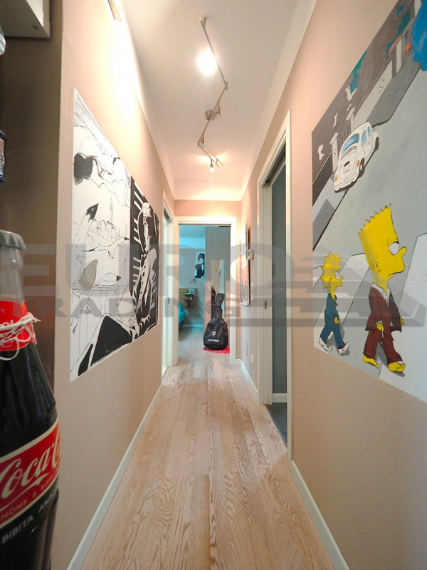 In una delle aree più piacevoli e curate di Zero Branco, proponiamo raffinato appartamento al pia...