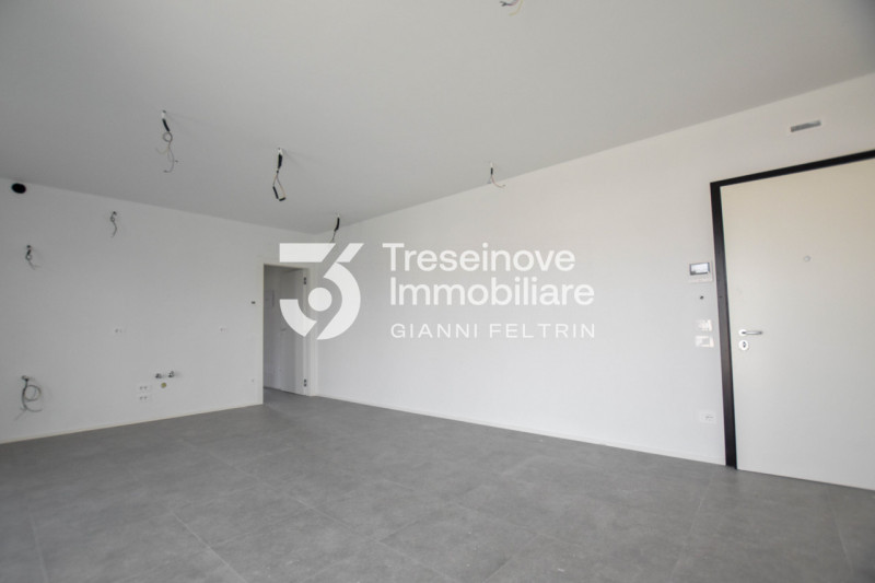 (Per INFO Feltrin ing. Gianni 3288349492) Proponiamo in vendita nuovo appartamento al primo piano...