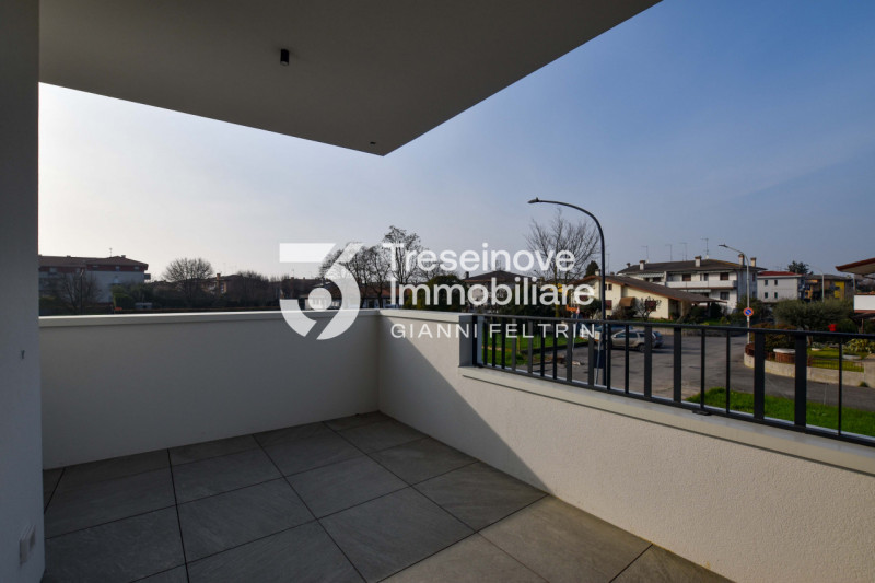 (Per INFO Feltrin ing. Gianni 3288349492) Proponiamo in vendita nuovo appartamento al primo piano...