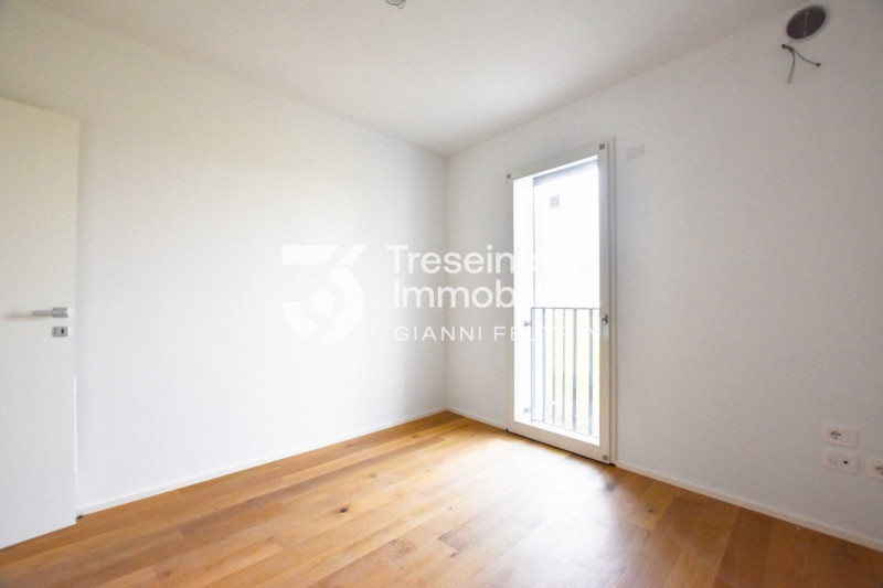 (Per INFO Feltrin ing. Gianni 3288349492) Proponiamo in vendita nuovo appartamento al primo piano...