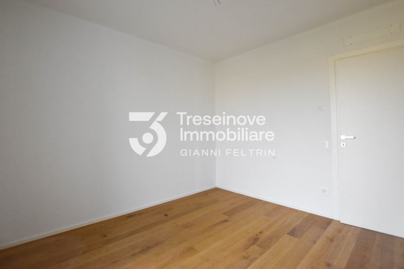 (Per INFO Feltrin ing. Gianni 3288349492) Proponiamo in vendita nuovo appartamento al primo piano...