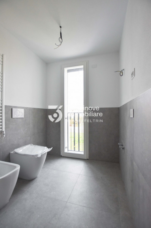 (Per INFO Feltrin ing. Gianni 3288349492) Proponiamo in vendita nuovo appartamento al primo piano...