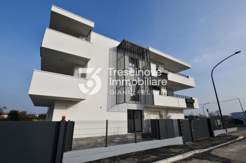 (Per INFO Feltrin ing. Gianni 3288349492) Proponiamo in vendita nuovo appartamento al primo piano...